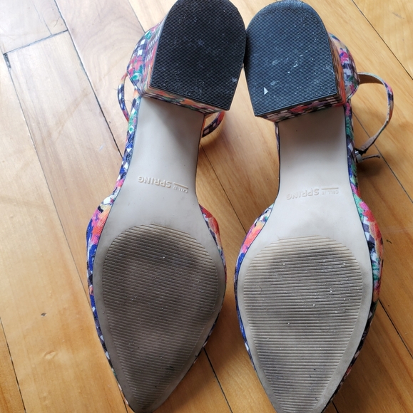 Sandals - Picture 5 of 5